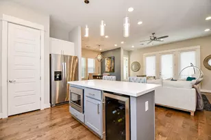 2010 St Charles St, Houston, TX 77003 - Photo 12