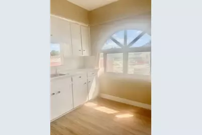 2317 Wilshire Street #B, Houston, TX 77023 - Photo 4
