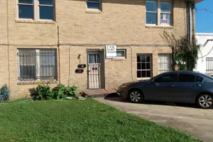 2317 Wilshire St, Houston, TX 77023 - Photo 1