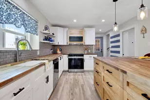 701 S Southwind Trail, Cleveland, TX 77328 - Photo 8