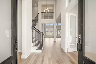 1303 Old Frst Dr, Missouri City, TX 77459 - Photo 2