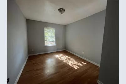 5142 Higgins Street #B, Houston, TX 77033 - Photo 6