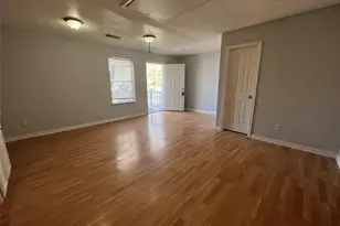 5142 Higgins St, Houston, TX 77033 - Photo 4