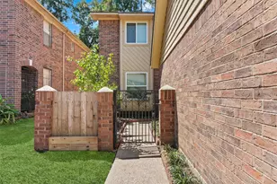 2908 Elm Grove Ct, Kingwood, TX 77339 - Photo 2