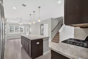 6915 Rosemont Ct, Rosharon, TX 77583 - Photo 10
