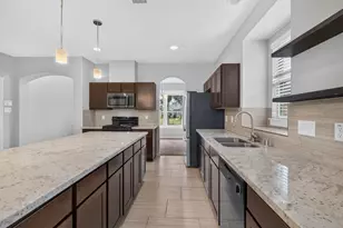 6915 Rosemont Ct, Rosharon, TX 77583 - Photo 8
