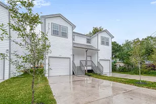 2528 S Texas Ave St, Pearland, TX 77581 - Photo 2