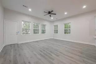 2528 S Texas Ave St, Pearland, TX 77581 - Photo 14