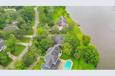 607 Brook Hollow Drive, Conroe, TX 77385 - Photo 36