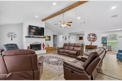 607 Brook Hollow Drive, Conroe, TX 77385 - Photo 14