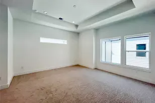 326 Eastwood St, Houston, TX 77011 - Photo 12