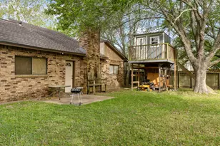 13 Columbella St, Bay City, TX 77414 - Photo 22