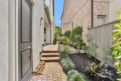 14 Jetty Point Drive, The Woodlands, TX 77380 - Photo 28