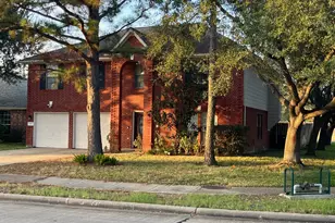 15502 Lost Maples Dr, Sugar Land, TX 77498 - Photo 2