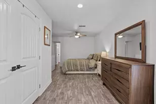 214 Sampan Dr, Tiki Island, TX 77554 - Photo 30