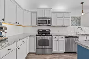 214 Sampan Dr, Tiki Island, TX 77554 - Photo 20