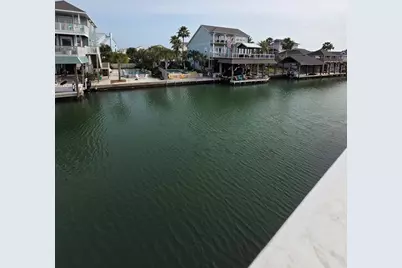 214 Sampan Drive, Tiki Island, TX 77554 - Photo 46