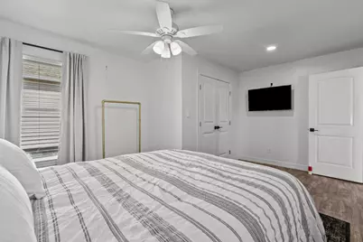 214 Sampan Drive, Tiki Island, TX 77554 - Photo 26