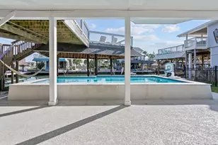 214 Sampan Dr, Tiki Island, TX 77554 - Photo 38