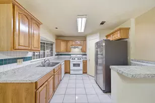 13334 Wells River Dr, Houston, TX 77041 - Photo 12