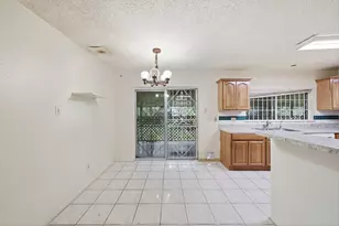 13334 Wells River Dr, Houston, TX 77041 - Photo 8