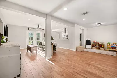 3037 Longwood Lane, Dickinson, TX 77539 - Photo 2