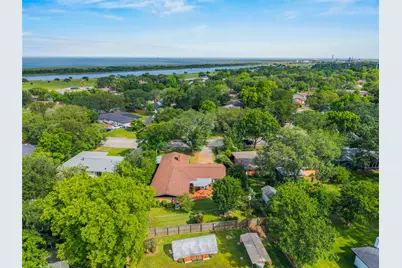 114 20th Avenue, Texas City, TX 77590 - Photo 32