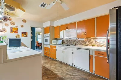 114 20th Avenue, Texas City, TX 77590 - Photo 10