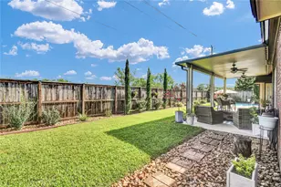123 Jamestown Ave, Clute, TX 77531 - Photo 36