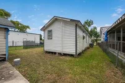 1807 Nashby Street, La Marque, TX 77568 - Photo 32