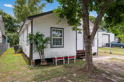 1807 Nashby Street, La Marque, TX 77568 - Photo 4