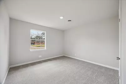 5922 Fontenelle Drive, Houston, TX 77035 - Photo 10