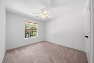 14 Wintercorn Pl, The Woodlands, TX 77382 - Photo 40