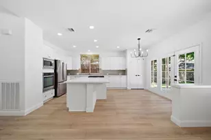 14 Wintercorn Pl, The Woodlands, TX 77382 - Photo 14