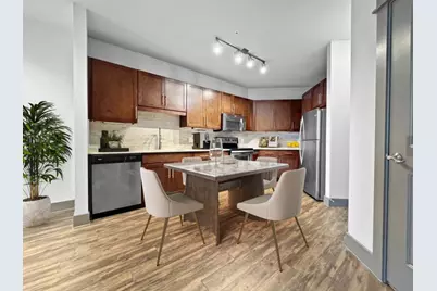 2910 Milam Street #1230, Houston, TX 77006 - Photo 2