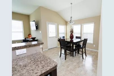1923 Cadbury Castle Lane, Fresno, TX 77545 - Photo 6