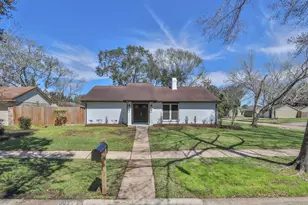 509 Belmont Dr, Friendswood, TX 77546 - Photo 4