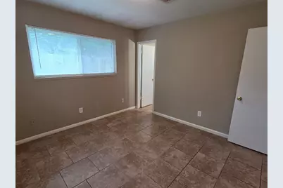9007 Glen Shadow Drive, Houston, TX 77088 - Photo 22