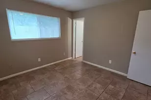 9007 Glen Shadow Dr, Houston, TX 77088 - Photo 22