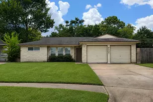 9007 Glen Shadow Dr, Houston, TX 77088 - Photo 1