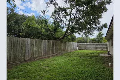 9007 Glen Shadow Drive, Houston, TX 77088 - Photo 26