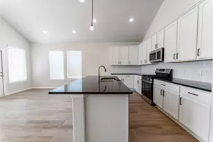2806 Obsidian Dr, Rosharon, TX 77583 - Photo 6