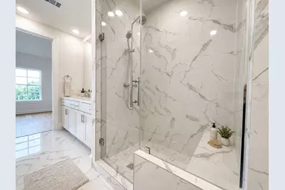 745 Bringhurst Street, Houston, TX 77020 - Photo 10