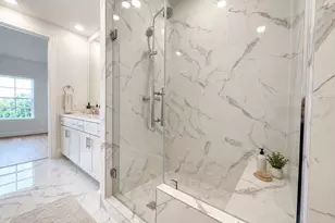 745 Bringhurst St, Houston, TX 77020 - Photo 10