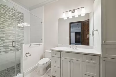 5556 Lynbrook Drive, Houston, TX 77056 - Photo 38