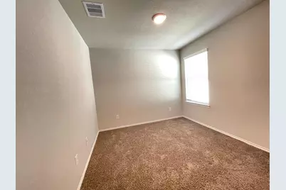 221 Pecos Drive, Huntsville, TX 77340 - Photo 4