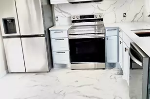 1309 W Washington Ave, Navasota, TX 77868 - Photo 8