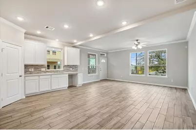 704 Lee Street NW, La Porte, TX 77571 - Photo 6