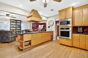 3752 Wroxton Rd, Houston, TX 77005 - Photo 18