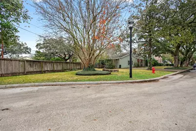 3752 Wroxton Road, Houston, TX 77005 - Photo 6